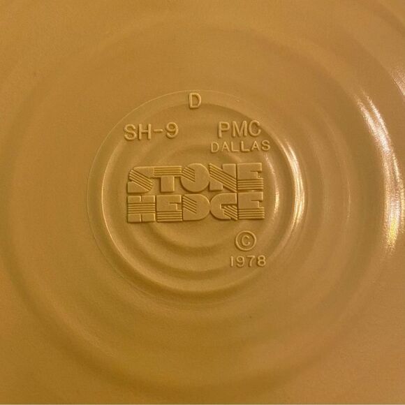 Vintage Stone Hedge Dinnerware Set (1978, Made in Dallas TX) - Picture 3 of 12